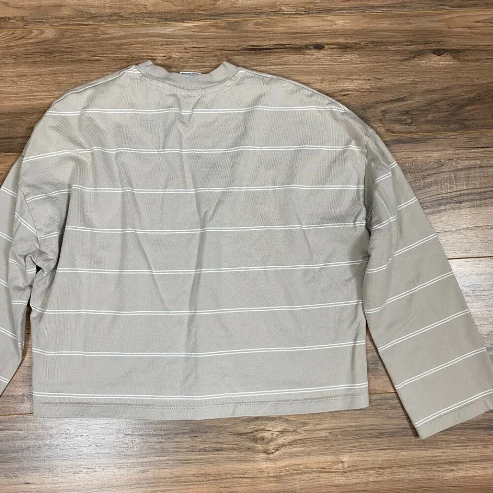 Nike Strip Boxy Crop Crew Neck‎ Long Sleeve Women's Size M Color Cream - Picture 8 of 8